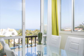 408 Enchanting El Dorado Accommodation, Sea View!